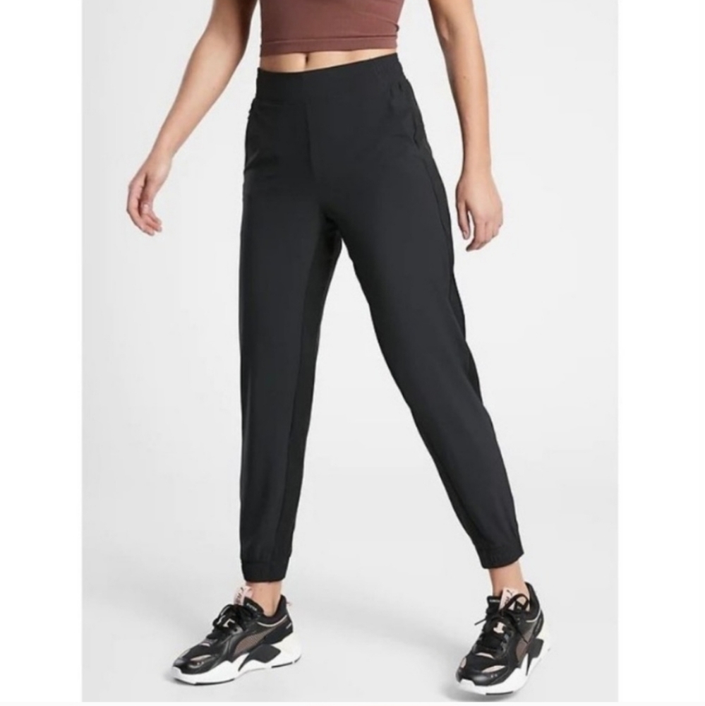 Athleta Brooklyn Textured Jogger Black